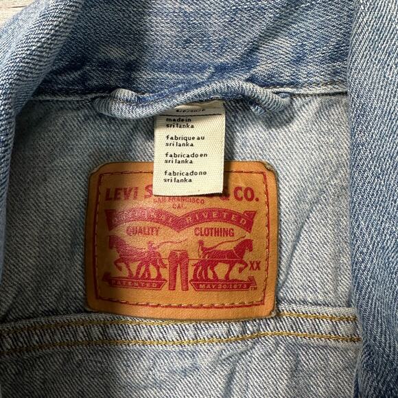 Levi's Distressed Aged Vintage Wash Jean Shirt/Jacket Women's S Blue Button-Up - Picture 9 of 10